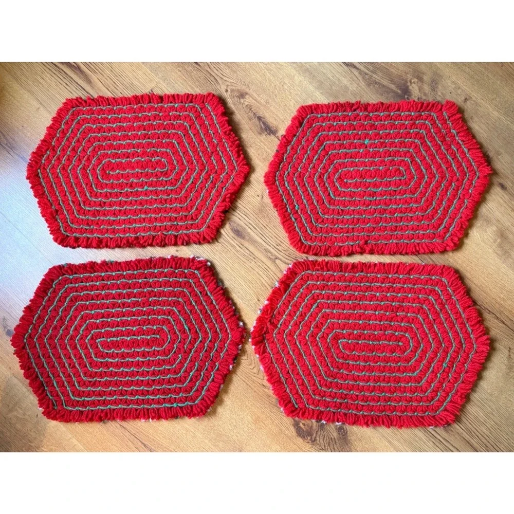 Vintage Handmade Loom Woven Christmas Placemats Red Green Crochet Reversible